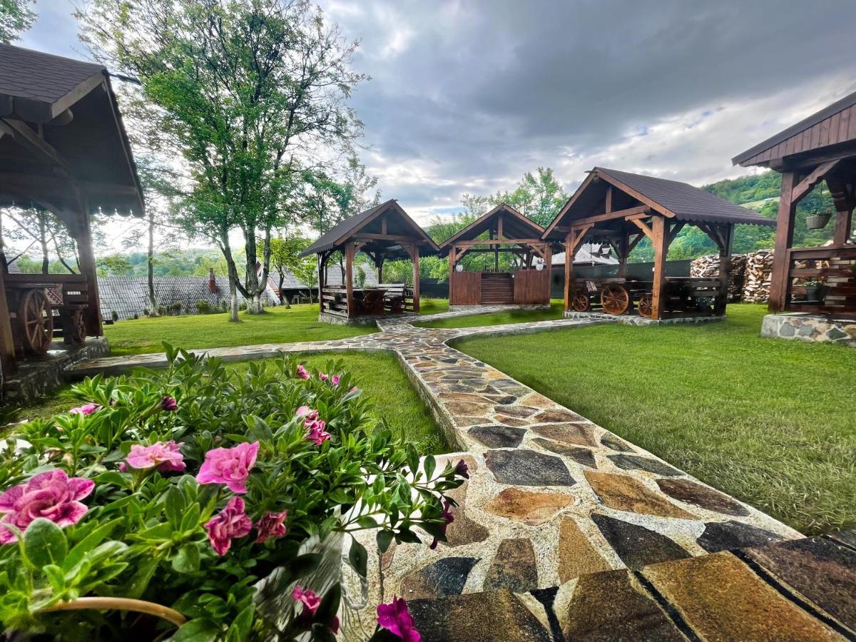 Casa La Bella Vista Hotel Moisei Ngoại thất bức ảnh